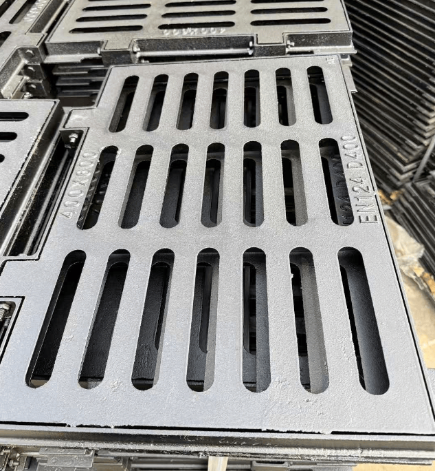 东兴球墨铸铁雨水单篦展示